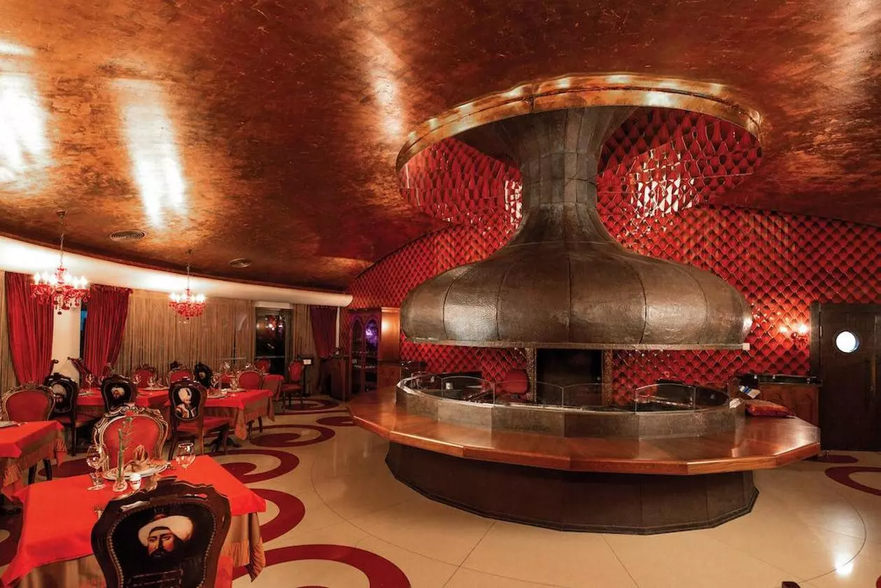 CORNELIADIAMOND_SHABAVIZ (4).jpg